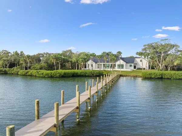 $3,750,000 | 8680 Shore Lane, Vero Beach, FL 32967