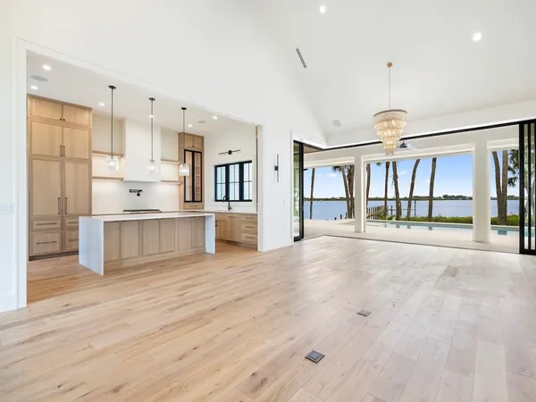 $3,750,000 | 8680 Shore Lane, Vero Beach, FL 32967