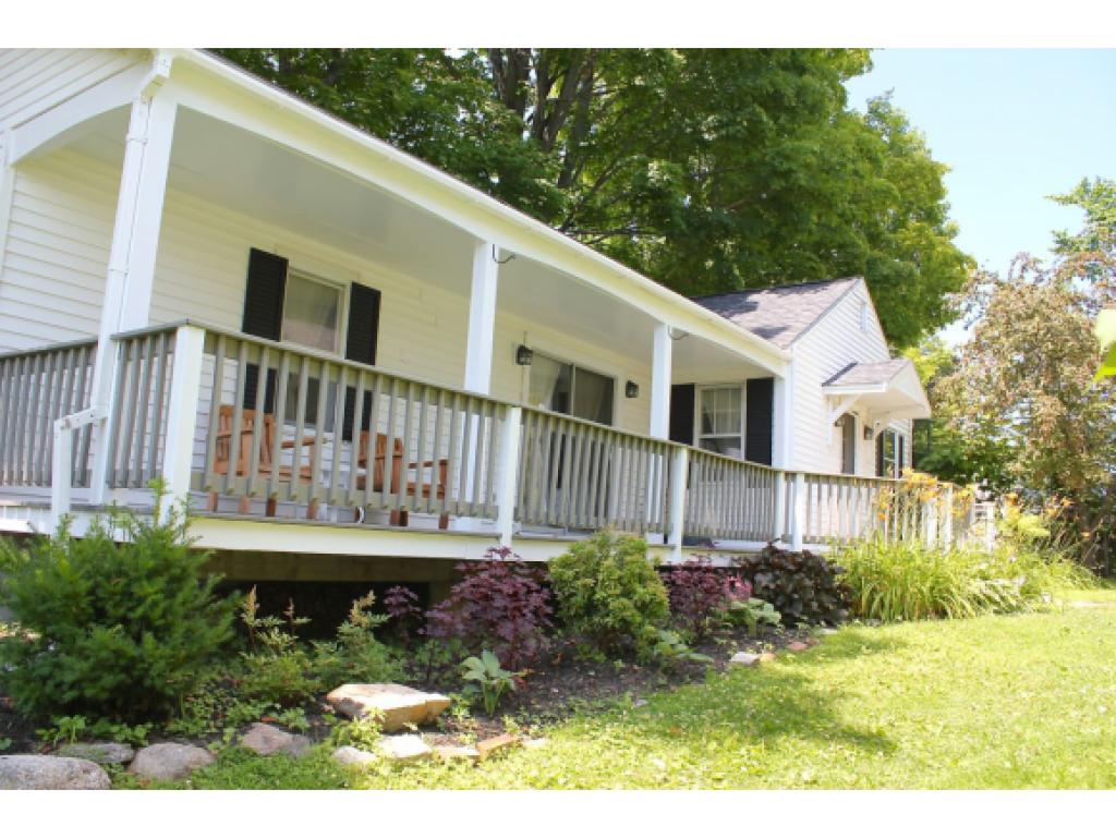 33-7 Endicott Street, Unit 3 Wolfeboro, NH 03894 - Photo 2 of 30