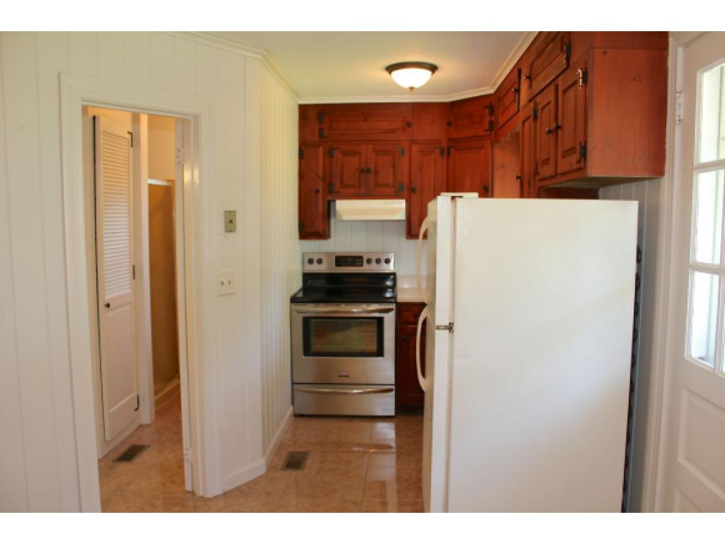 33-7 Endicott Street, Unit 3 Wolfeboro, NH 03894 - Photo 8 of 30