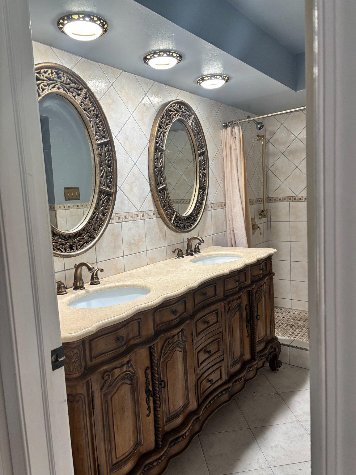 4400 East Yates Road Bensalem, PA 19020 - Photo 4 of 23 main floor full bath