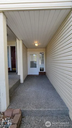 $2,900 | 5632 137th Place Southeast, Everett, WA 98208