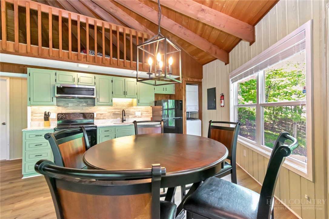 104 Hornbeam Road Beech Mountain, NC 28604 - Photo 3 of 40