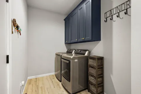 $399,900 | 204 Bonnie Lane, Belleville, WI 53508