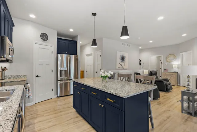 $399,900 | 204 Bonnie Lane, Belleville, WI 53508