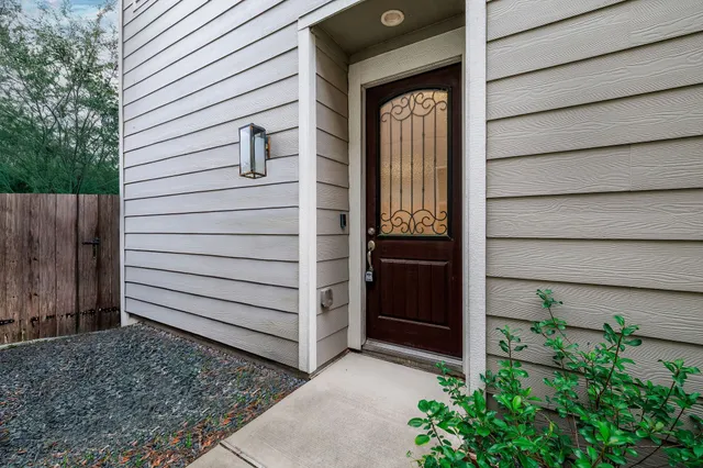 $2,300 | 10002 Waving Grain Lane, Houston, TX 77080