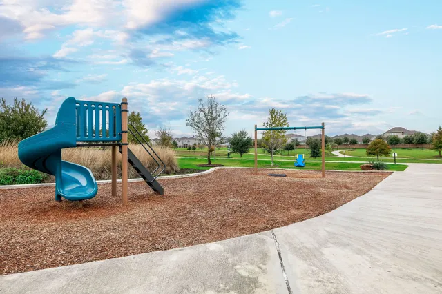 $2,300 | 10002 Waving Grain Lane, Houston, TX 77080