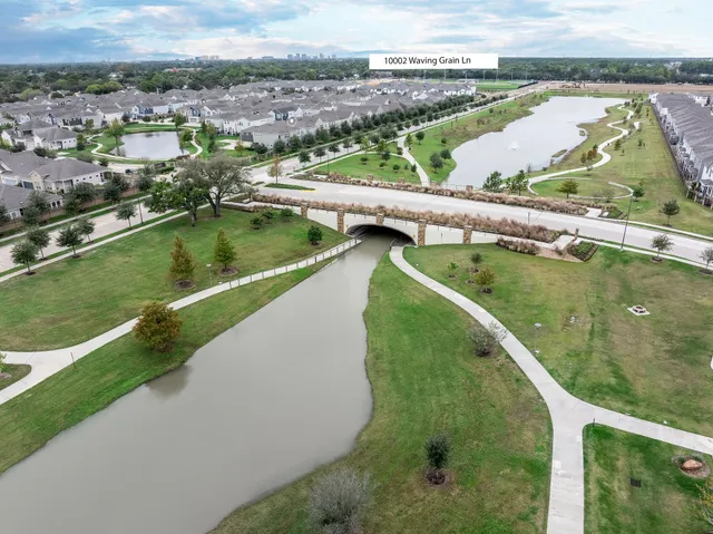 $2,300 | 10002 Waving Grain Lane, Houston, TX 77080