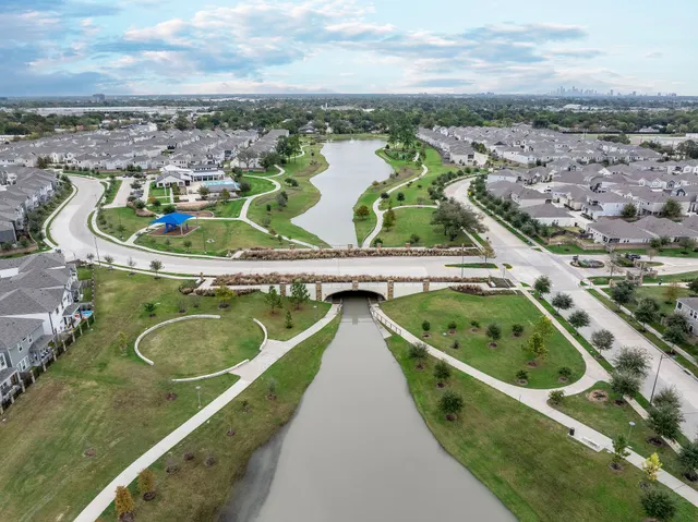 $2,300 | 10002 Waving Grain Lane, Houston, TX 77080