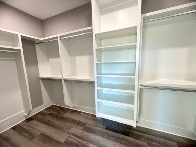 6421 Lynchburg Road Winchester, TN 37398 - Photo 15 of 25 a view of an empty walk in closet