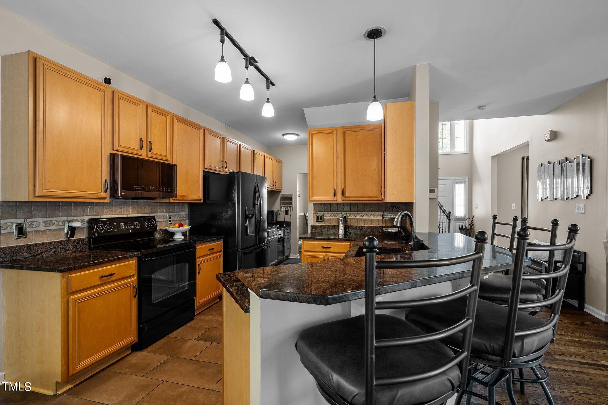 5609 Laskin Court Raleigh, NC 27617 - Photo 12 of 41 21-web-or-mls-_NFP0880