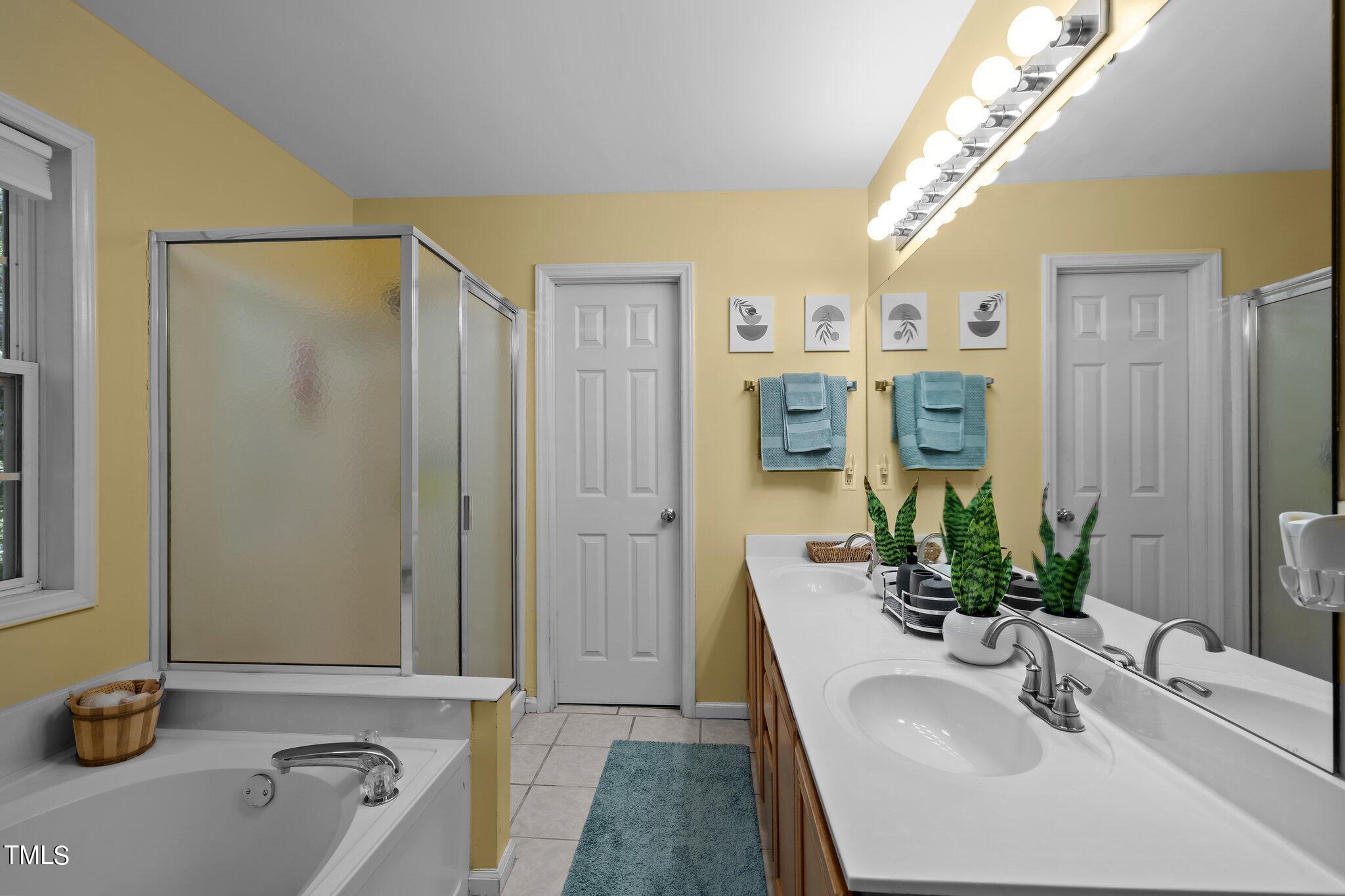 5609 Laskin Court Raleigh, NC 27617 - Photo 27 of 41 34-web-or-mls-_NFP0928