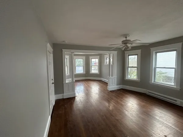 $2,250 | 19 Henchman Street, Unit U3, Worcester, MA 01605