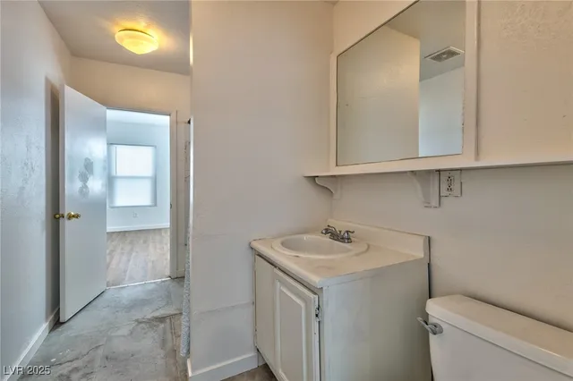 $950 | 130 West Chicago Avenue, Unit 1, Las Vegas, NV 89102