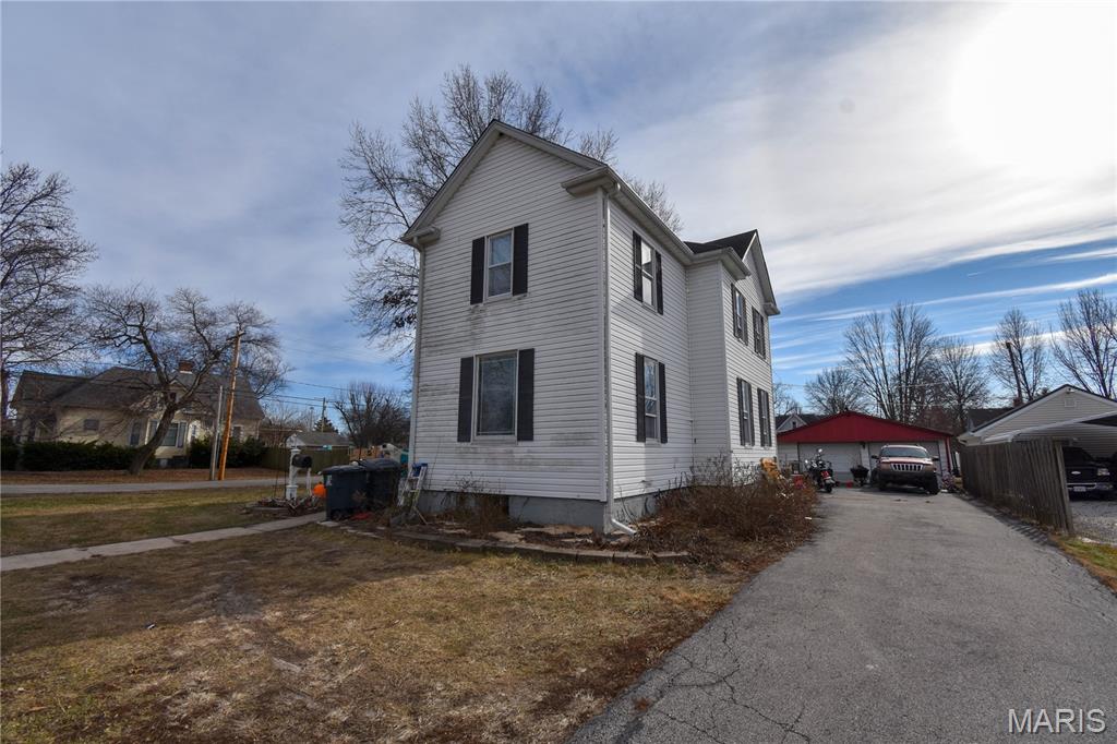 500 West 1st S Street Mount Olive, IL 62069 - Photo 1 of 26