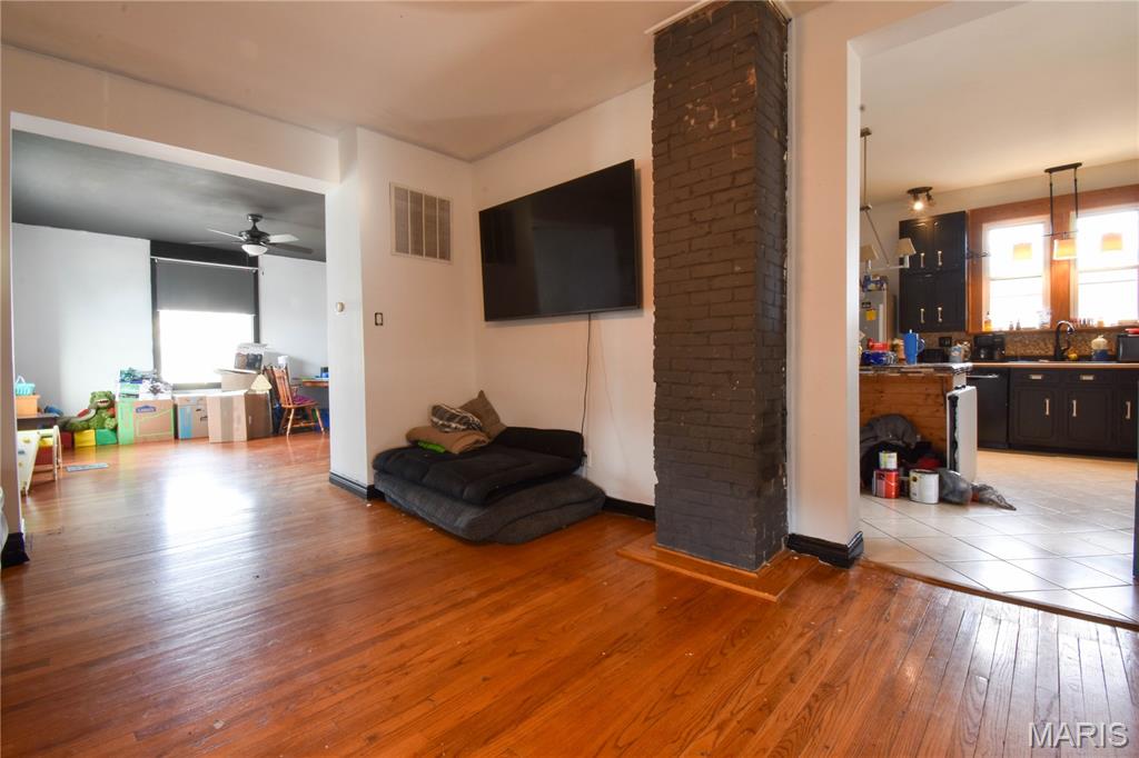 500 West 1st S Street Mount Olive, IL 62069 - Photo 5 of 26