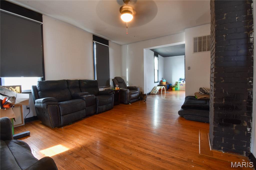 500 West 1st S Street Mount Olive, IL 62069 - Photo 6 of 26