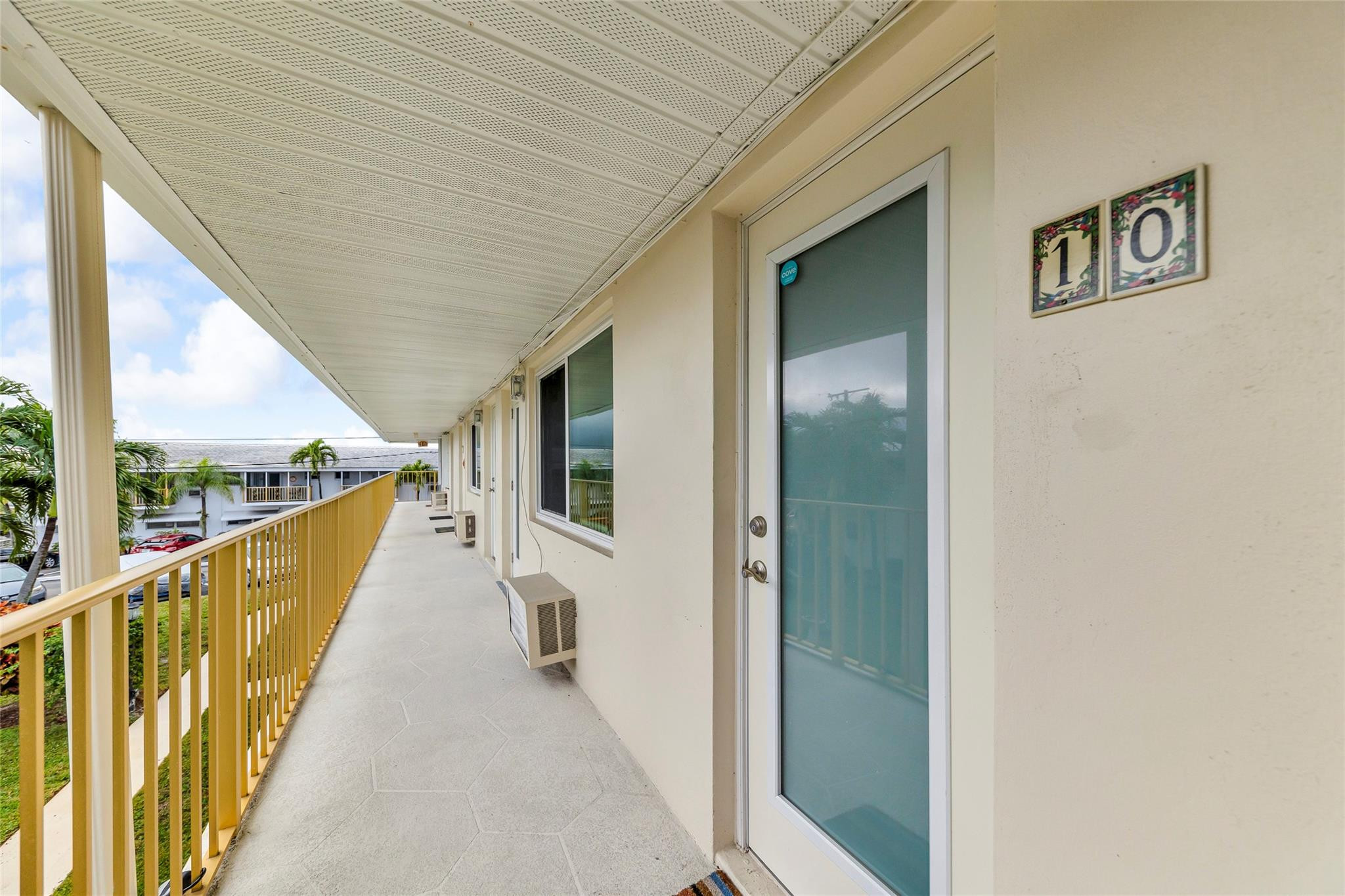 11 Southwest 4th Avenue, Unit 10 Boca Raton, FL 33432 - Photo 2 of 32 Photo 2