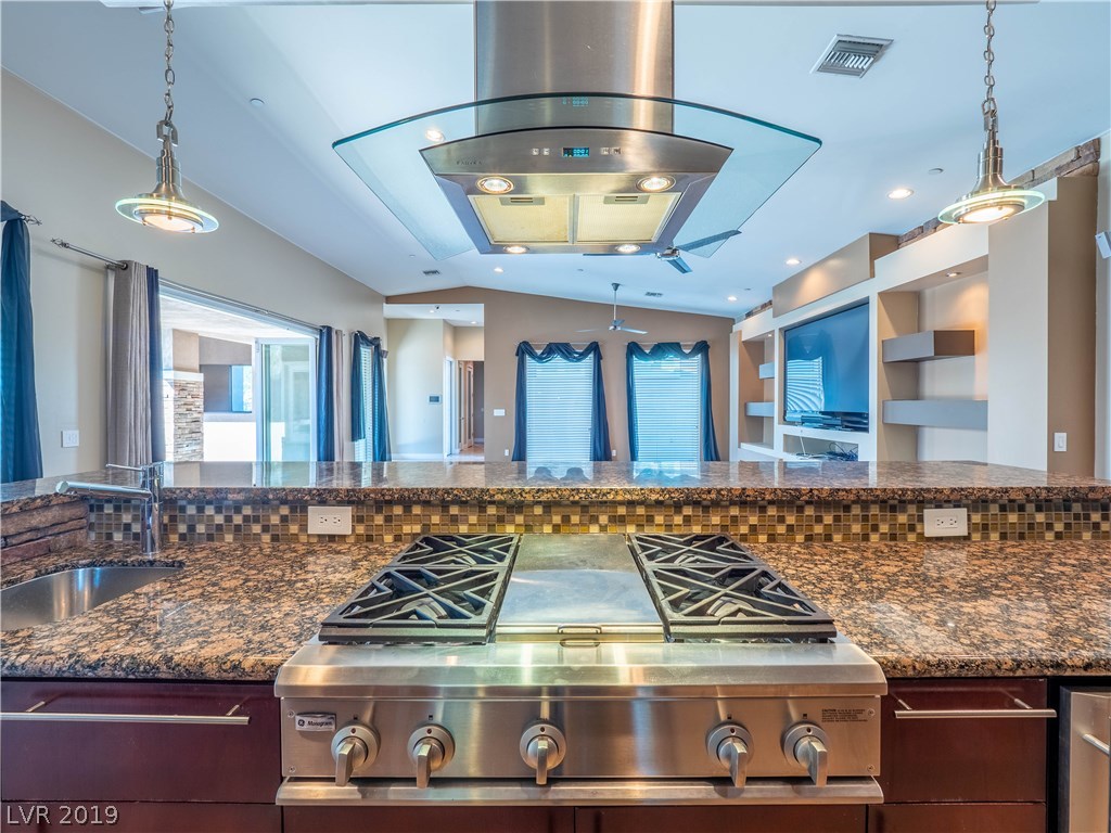 2817 High View Drive Henderson, NV 89014 - Photo 13 of 49