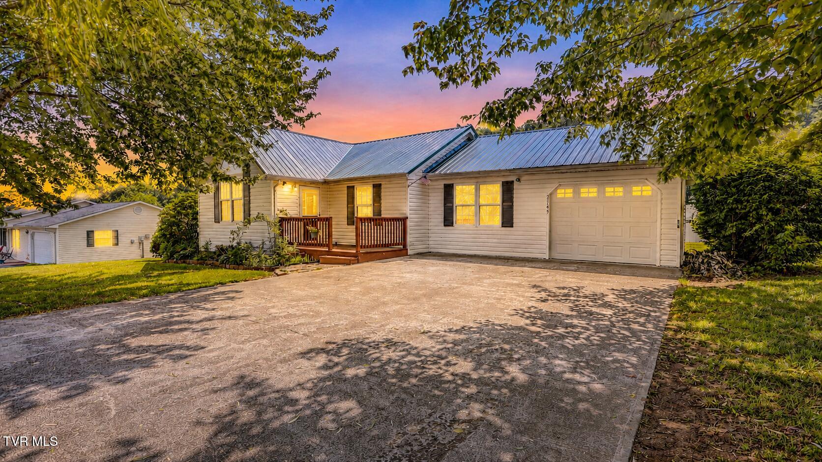 2545 Siam Road Elizabethton, TN 37643 - Photo 6 of 63 twilight 2