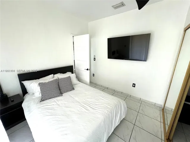 $4,250 | 2235 Southwest 23rd Avenue, Miami, FL 33145