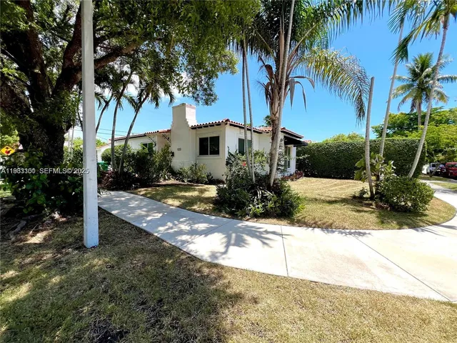 $4,250 | 2235 Southwest 23rd Avenue, Miami, FL 33145