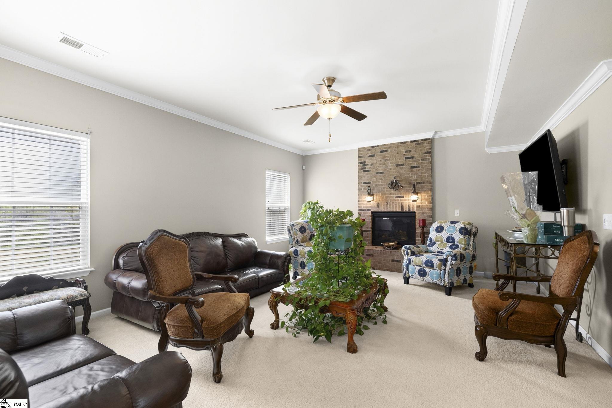 405 Sandusky Lane Simpsonville, SC 29680 - Photo 10 of 40