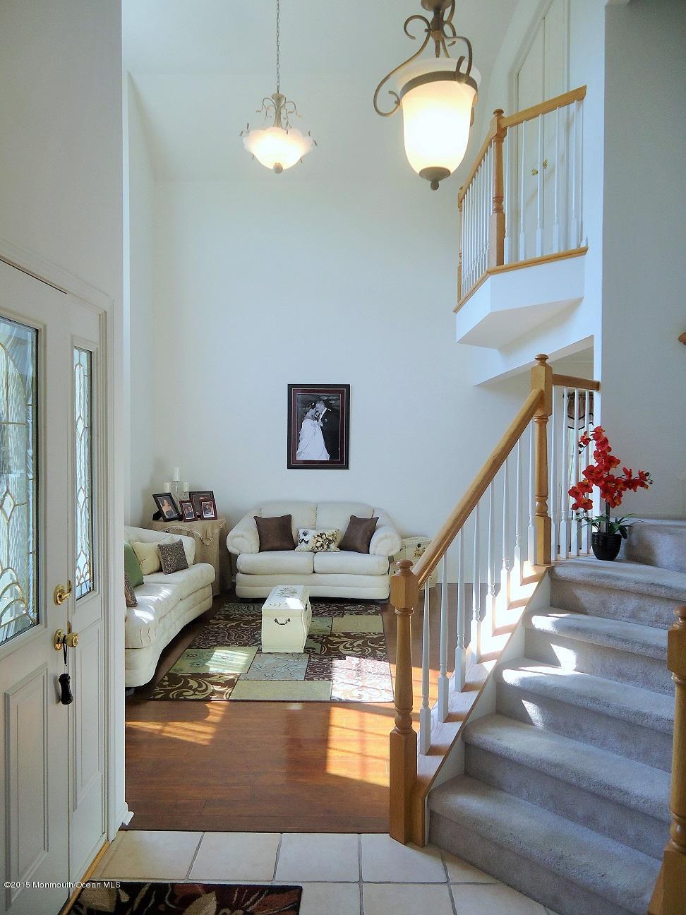 253 Leeward Road Manahawkin, NJ 08050 - Photo 5 of 29 Foyer