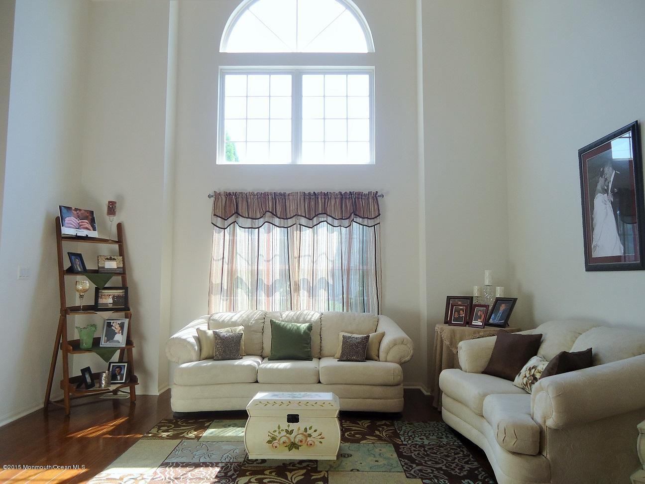 253 Leeward Road Manahawkin, NJ 08050 - Photo 6 of 29 Living Room