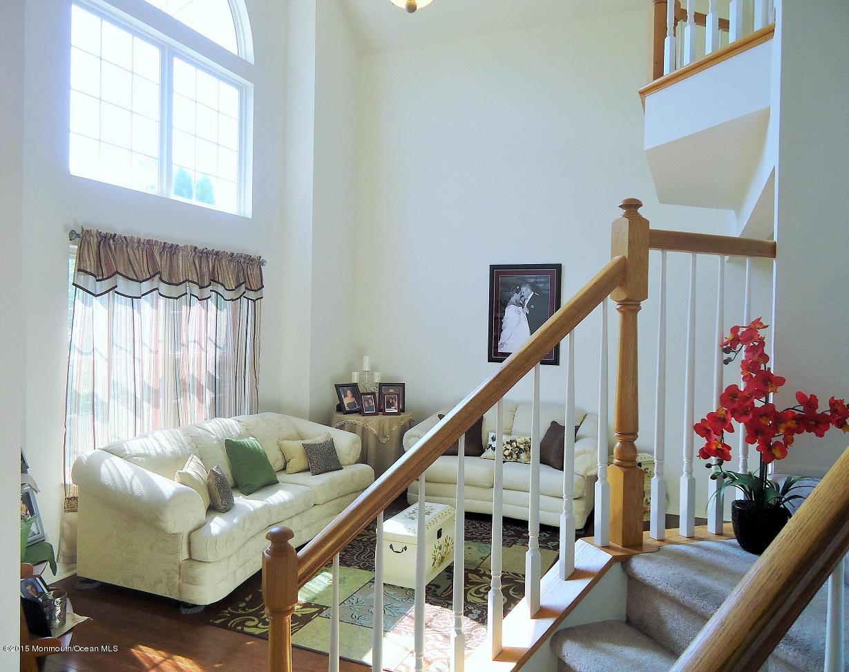 253 Leeward Road Manahawkin, NJ 08050 - Photo 7 of 29 Living Room