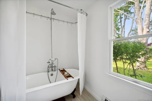 $4,350,000 | 2600 Oregon Road, Mattituck, NY 11952