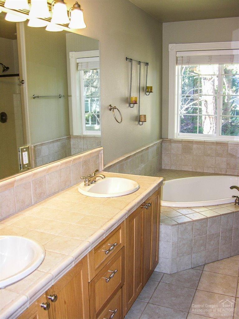 61278 Southwest Brookside Loop Bend, OR 97702 - Photo 5 of 25 Additional Photo