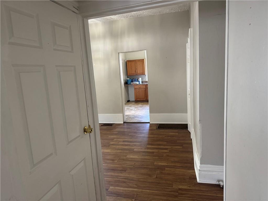 1732 Middle Street Pittsburgh, PA 15215 - Photo 5 of 35