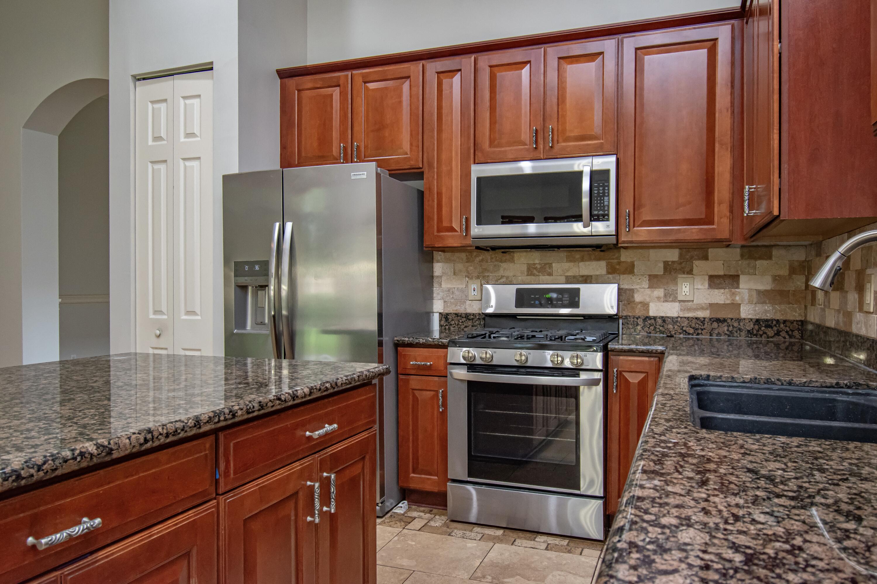 10265 Isle Wynd Court Boynton Beach, FL 33437 - Photo 17 of 39 94878A08-6364-49B5-AAB7-B0CC131E601A