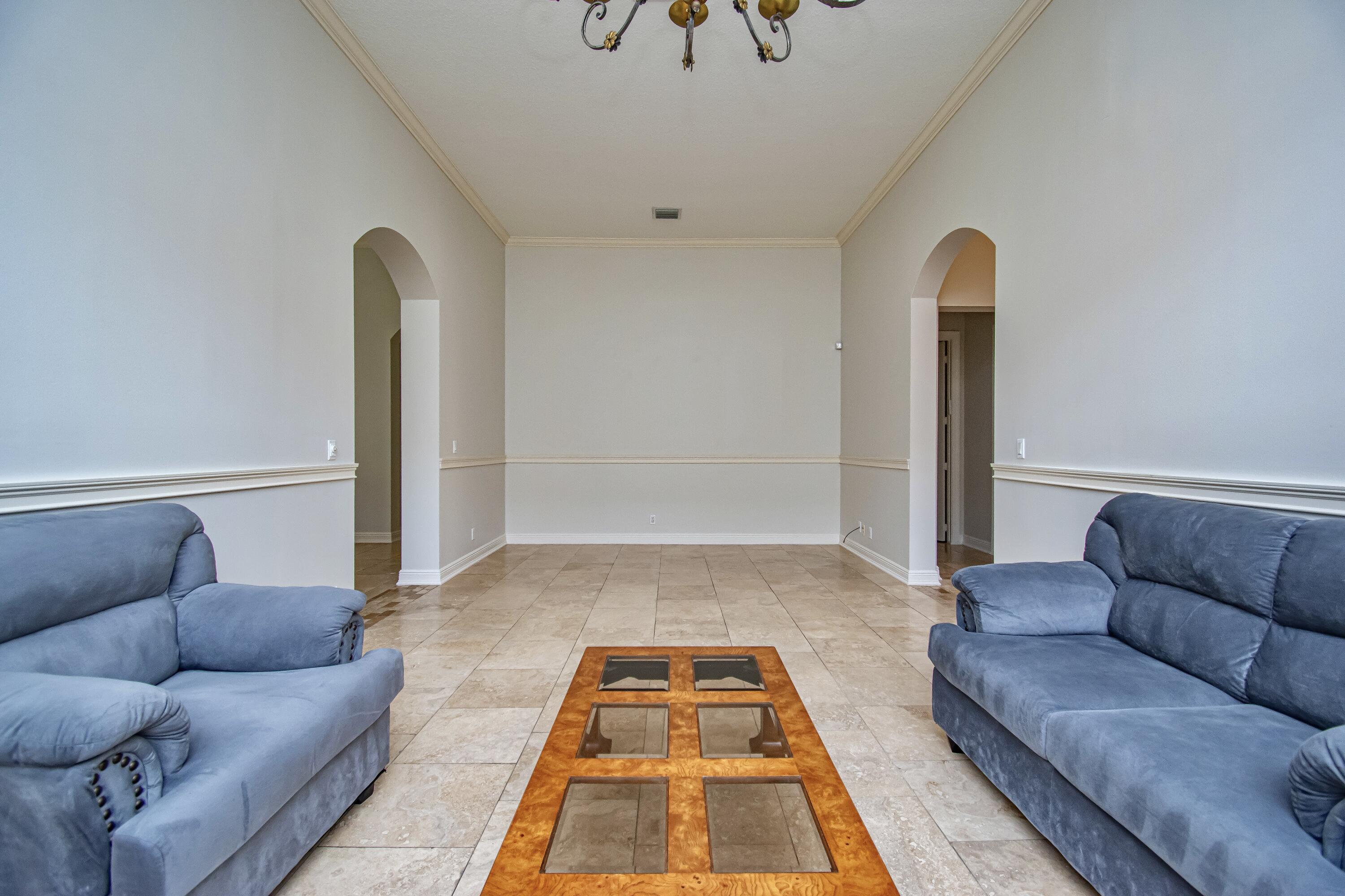 10265 Isle Wynd Court Boynton Beach, FL 33437 - Photo 18 of 39 4D8CB46C-F015-438E-8A42-FD2BB4BA69CB