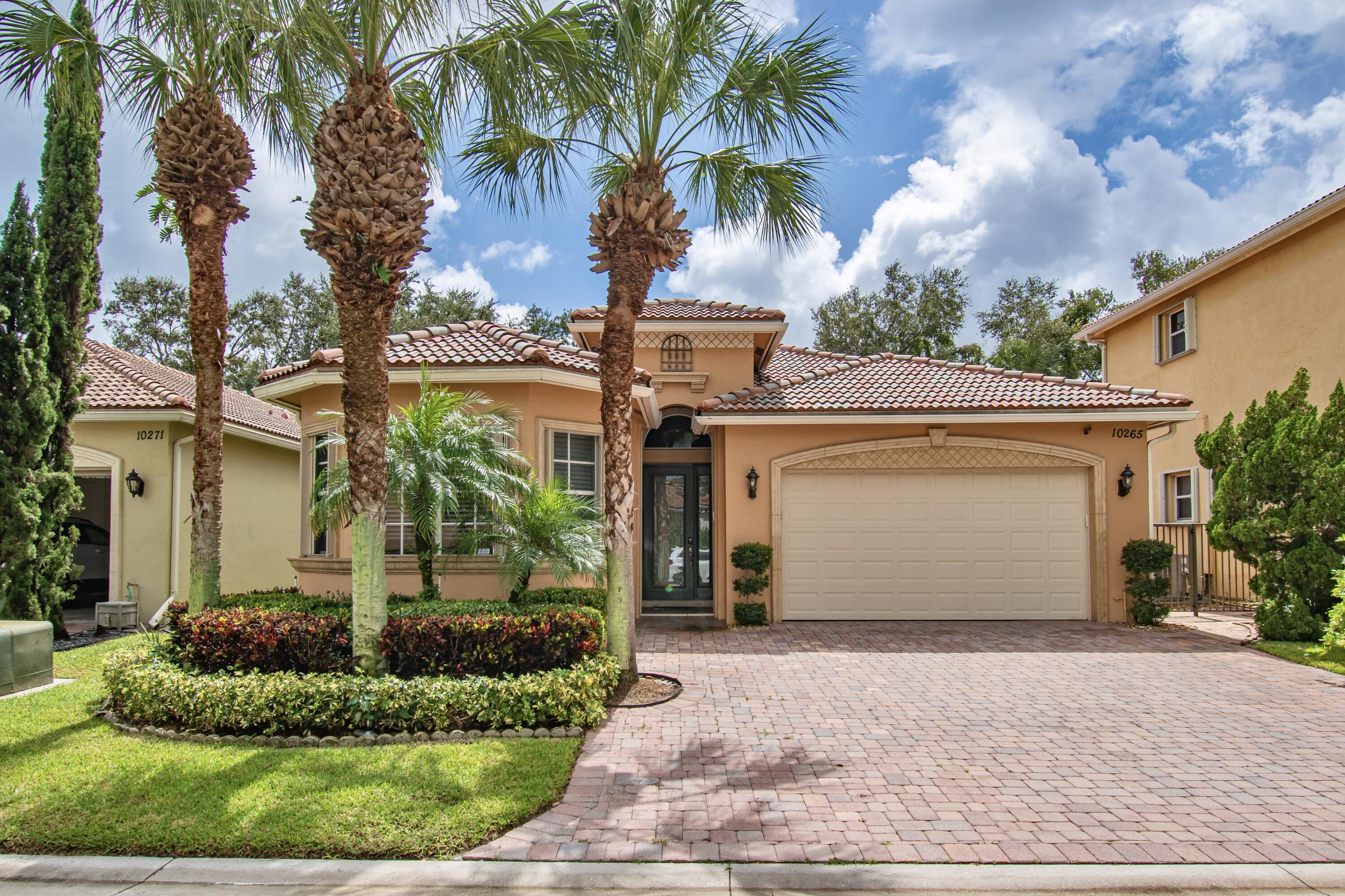 10265 Isle Wynd Court Boynton Beach, FL 33437 - Photo 2 of 39 503097BA-1CC8-4C90-992B-D6CB53E25B5F