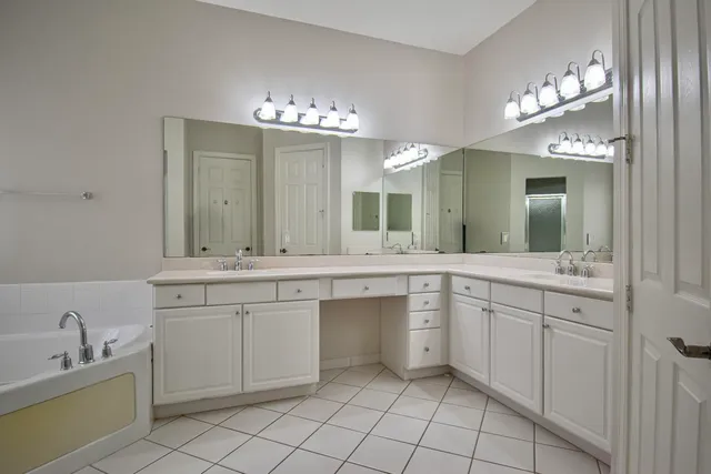 $4,500 | 10265 Isle Wynd Court, Boynton Beach, FL 33437