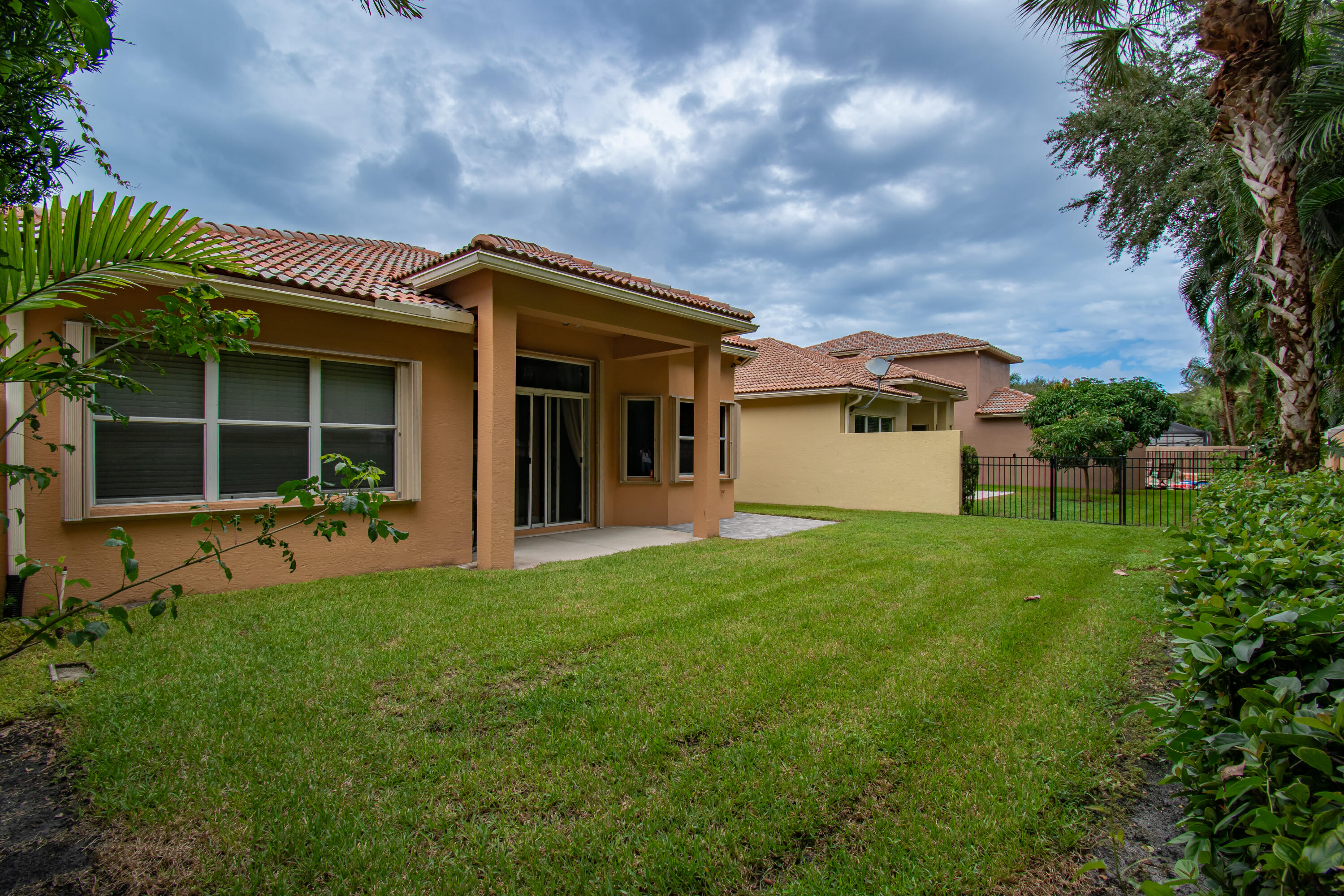 10265 Isle Wynd Court Boynton Beach, FL 33437 - Photo 34 of 39 E85B4A20-4ECA-4727-A26C-0D7B465CBEB5