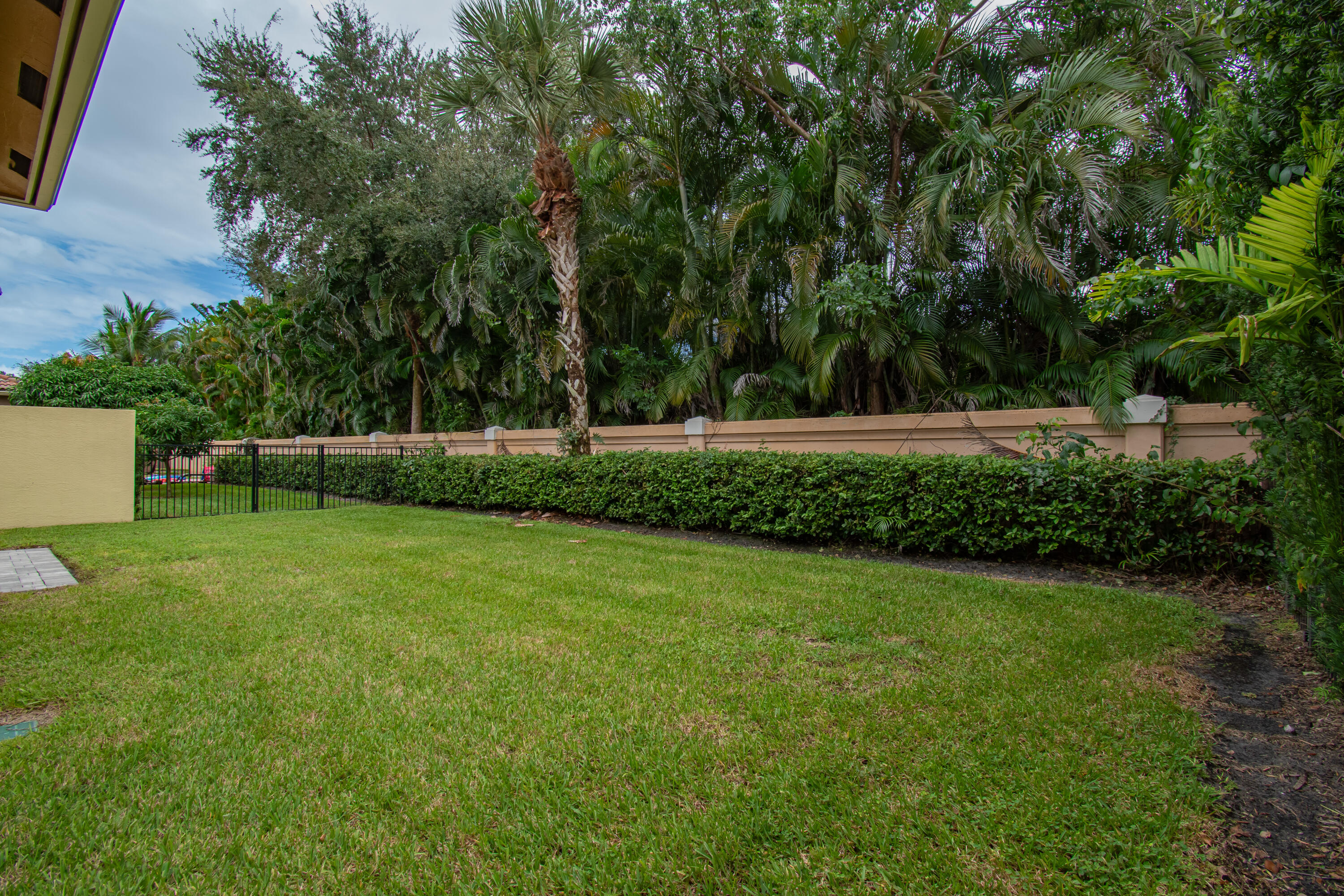 10265 Isle Wynd Court Boynton Beach, FL 33437 - Photo 35 of 39 07CC59BA-A397-4282-8907-81448E73FF74