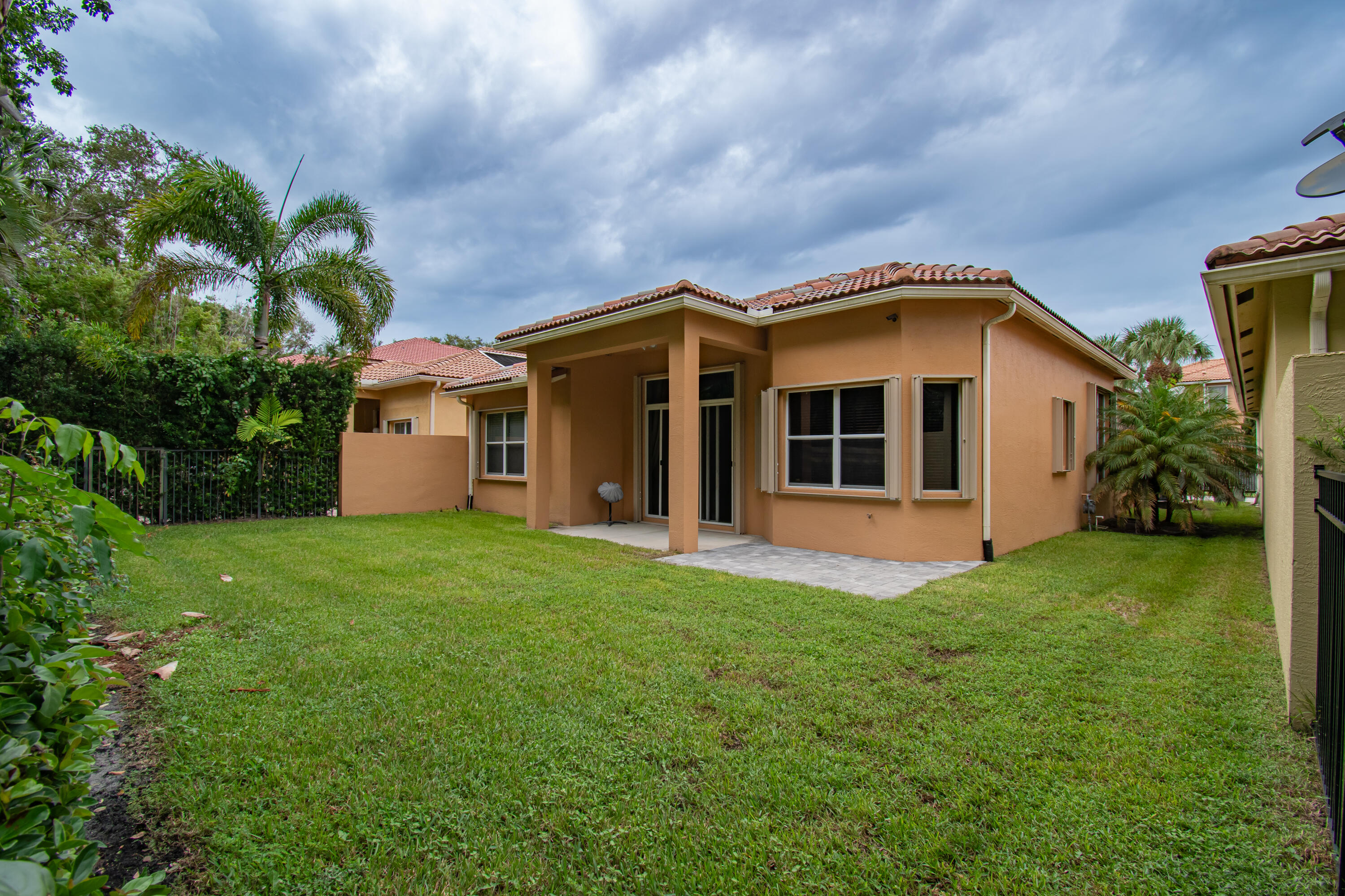 10265 Isle Wynd Court Boynton Beach, FL 33437 - Photo 37 of 39 F9E83EAB-D2E5-470E-8F3A-2E8CF598D562