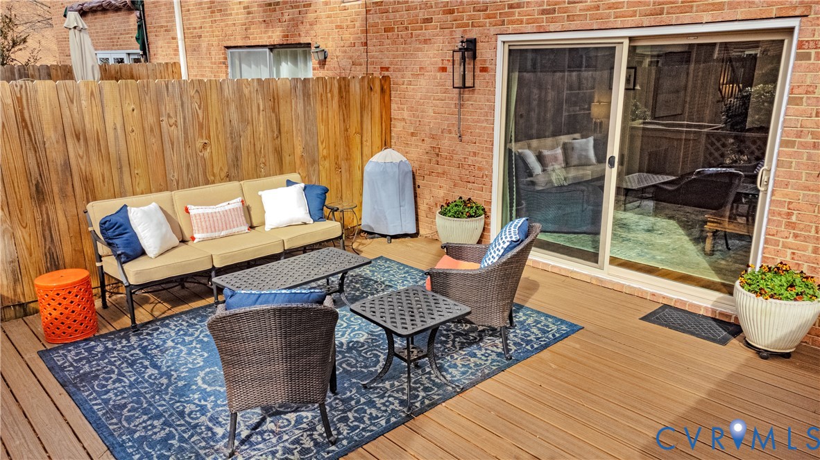9111 Derbyshire Road, Unit G Henrico, VA 23229 - Photo 23 of 42 a outdoor living space with furniture and a potted plant