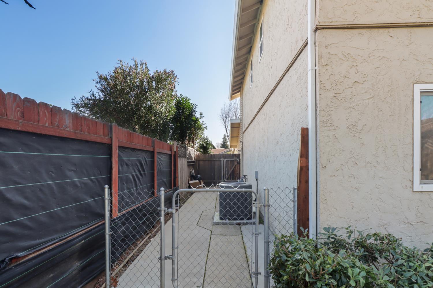 10049 Elgin River Court Rancho Cordova, CA 95670 - Photo 37 of 44