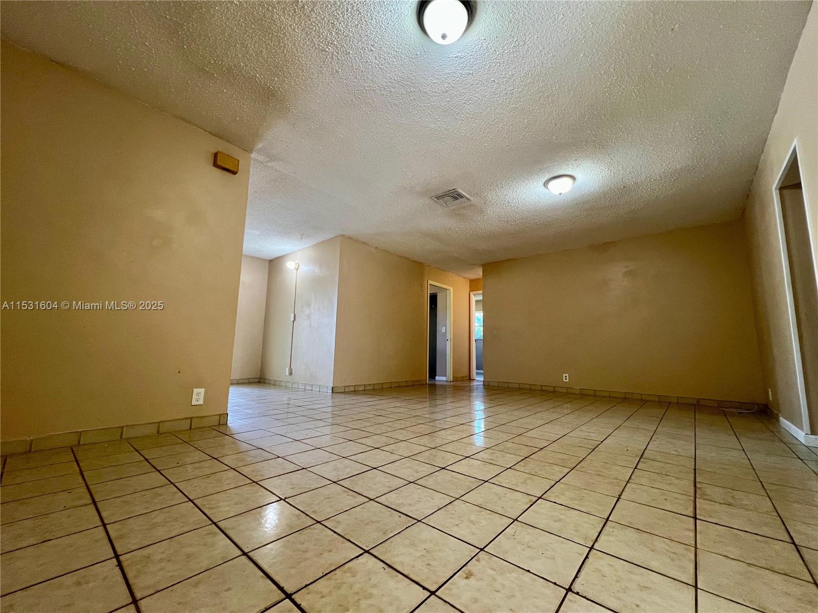 6990 Southwest 1st Street Margate, FL 33068 - Photo 11 of 33