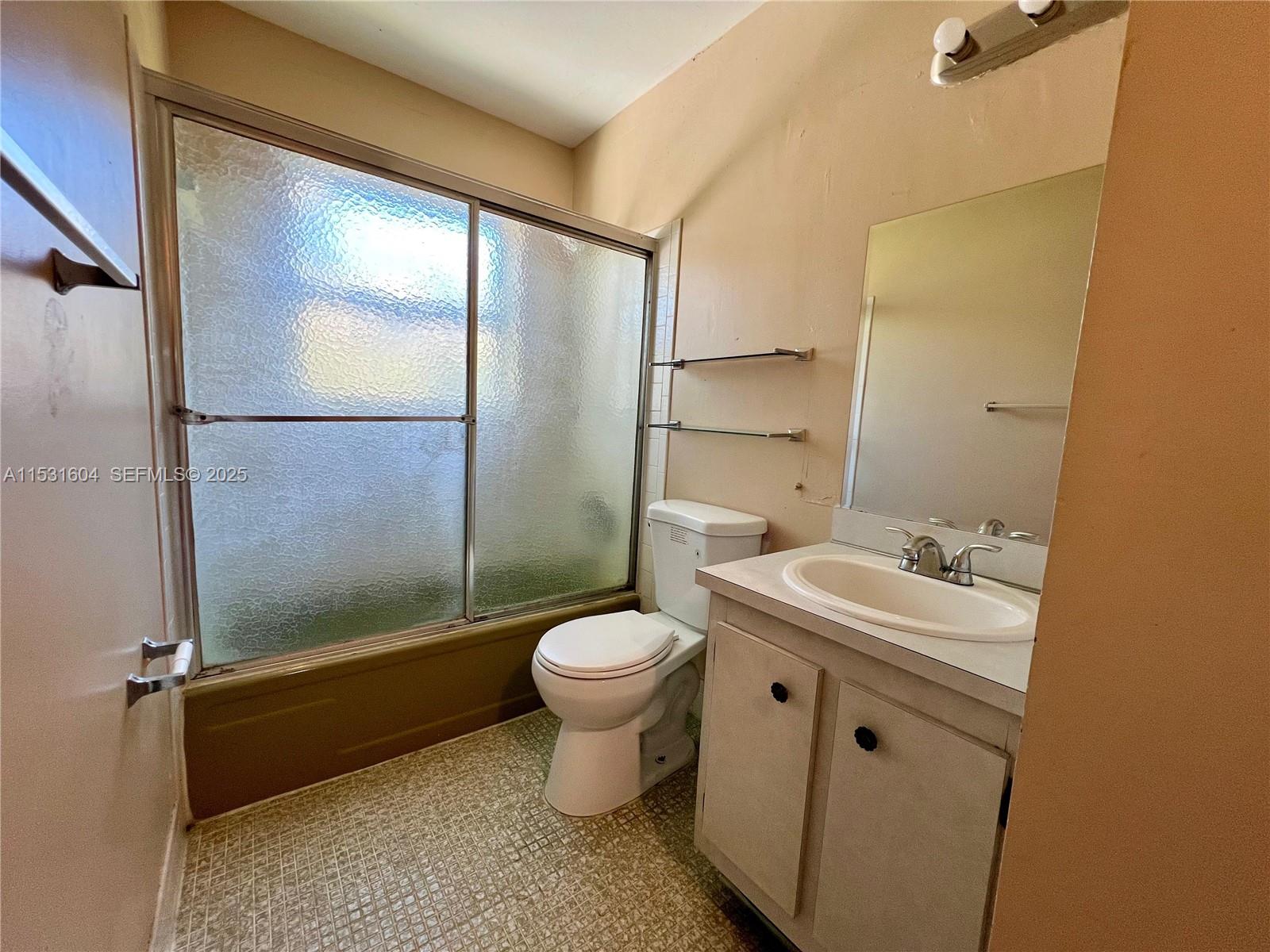 6990 Southwest 1st Street Margate, FL 33068 - Photo 14 of 33