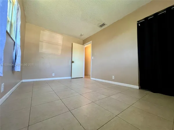 $475,000 | 6990 Southwest 1st Street, Margate, FL 33068