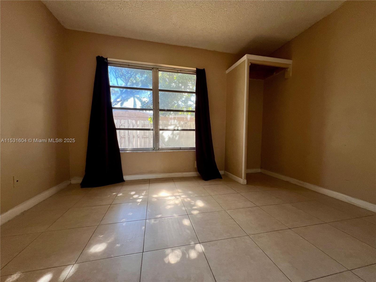 6990 Southwest 1st Street Margate, FL 33068 - Photo 23 of 33