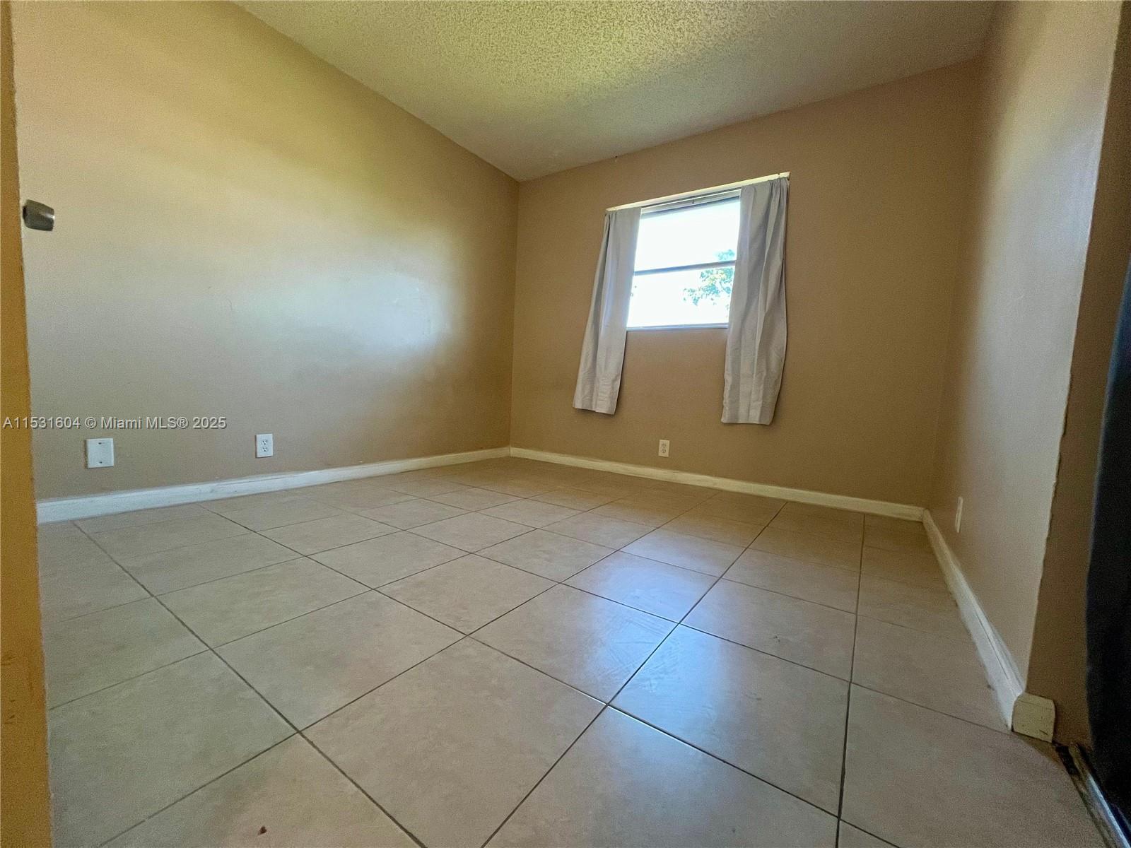 6990 Southwest 1st Street Margate, FL 33068 - Photo 26 of 33