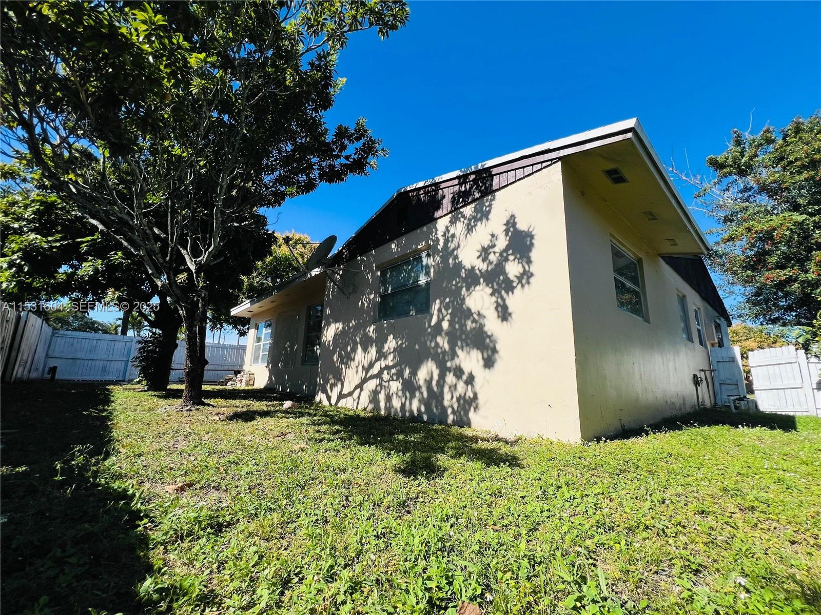 6990 Southwest 1st Street Margate, FL 33068 - Photo 30 of 33
