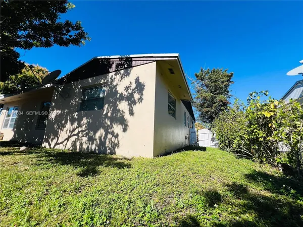 $475,000 | 6990 Southwest 1st Street, Margate, FL 33068