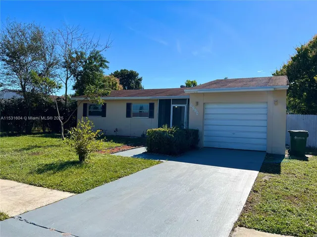 $499,997 | 6990 Southwest 1st Street, Margate, FL 33068